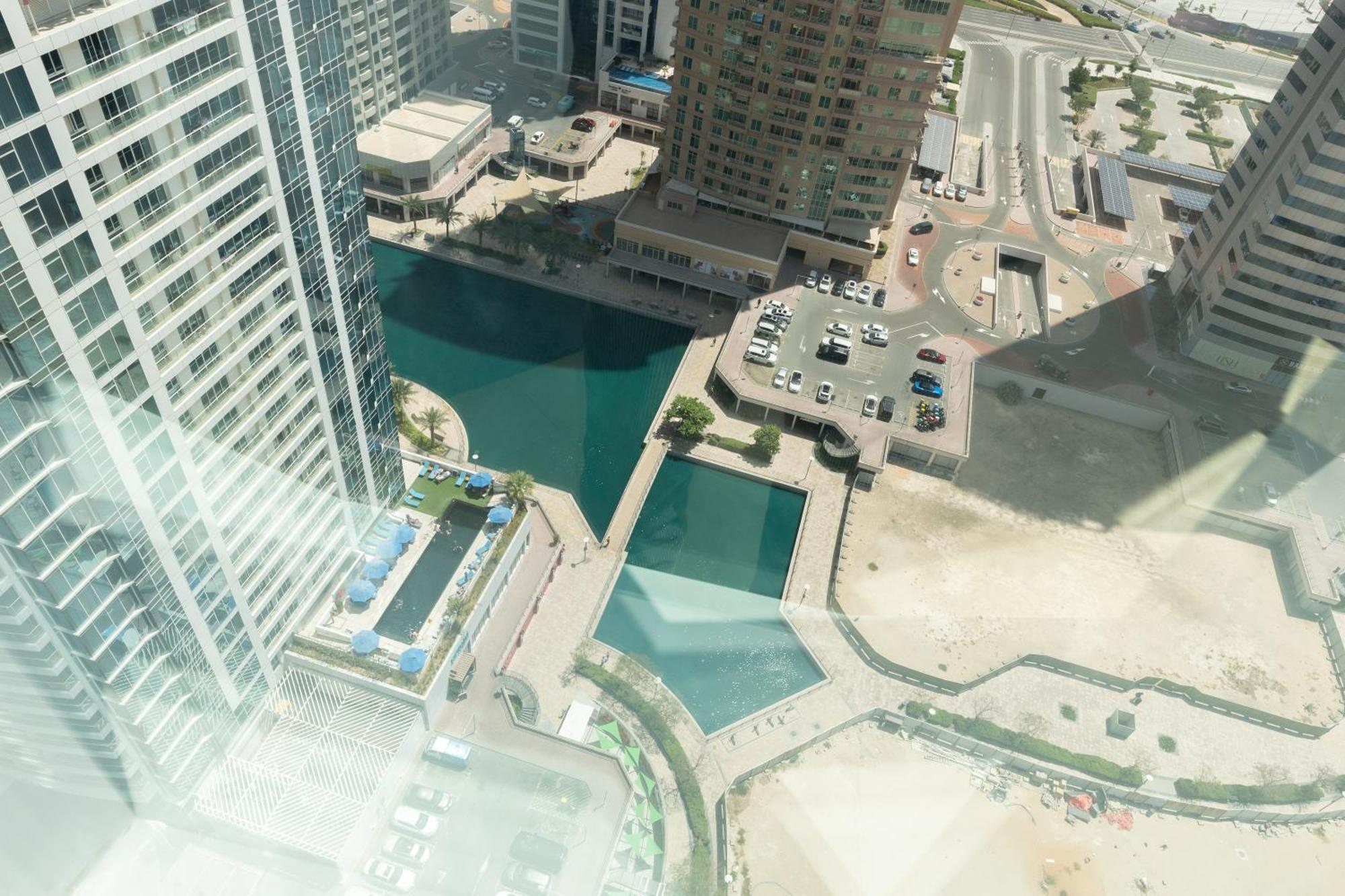 Cozy, Compact, Equipped Studio, 8 Mins From Metro * Dubai